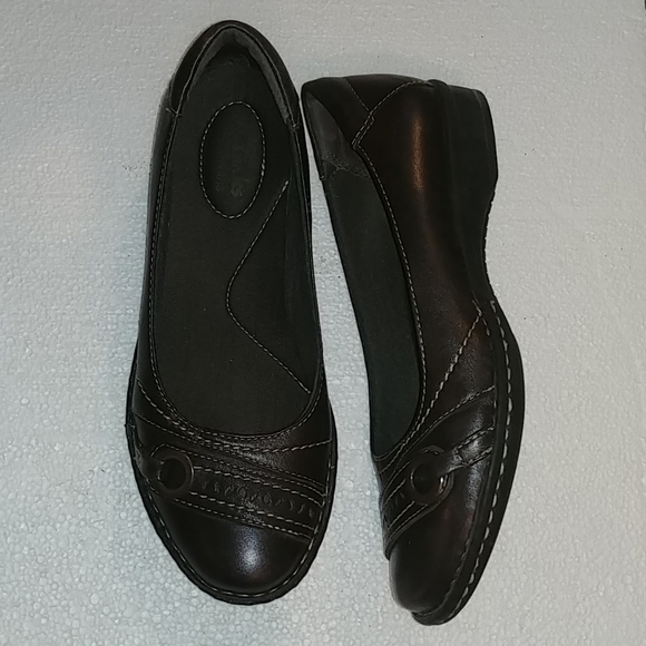 Clarks Flats - Picture 2 of 3